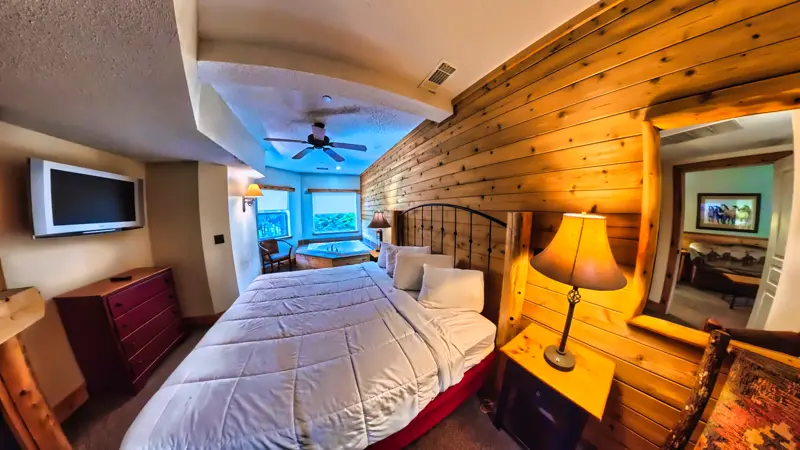 Thoroughbred Suite 307 at Double JJ Resort